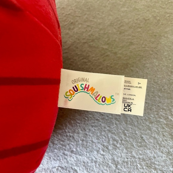 Squishmallows 8" Peppermint Christmas Cupcake - Picture 5 of 6